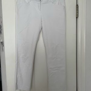 Cropped white pants